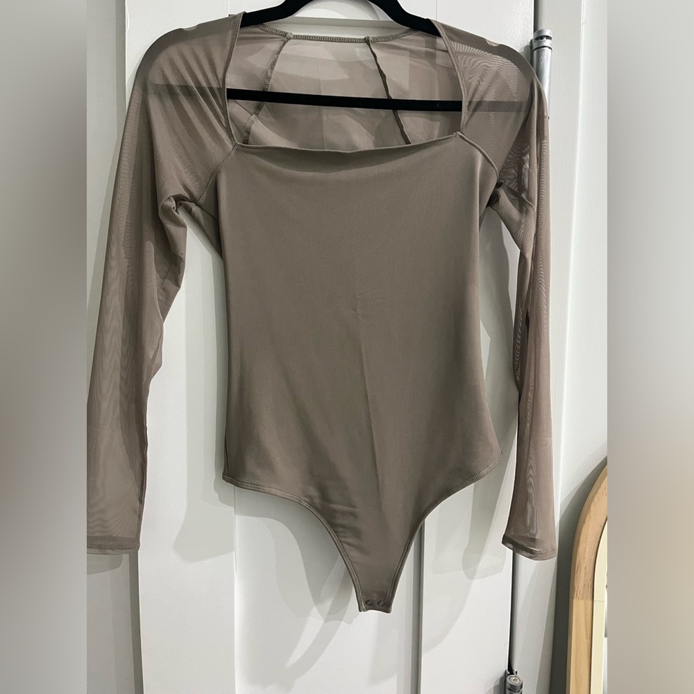 Abercrombie, square neck, mesh long sleeves